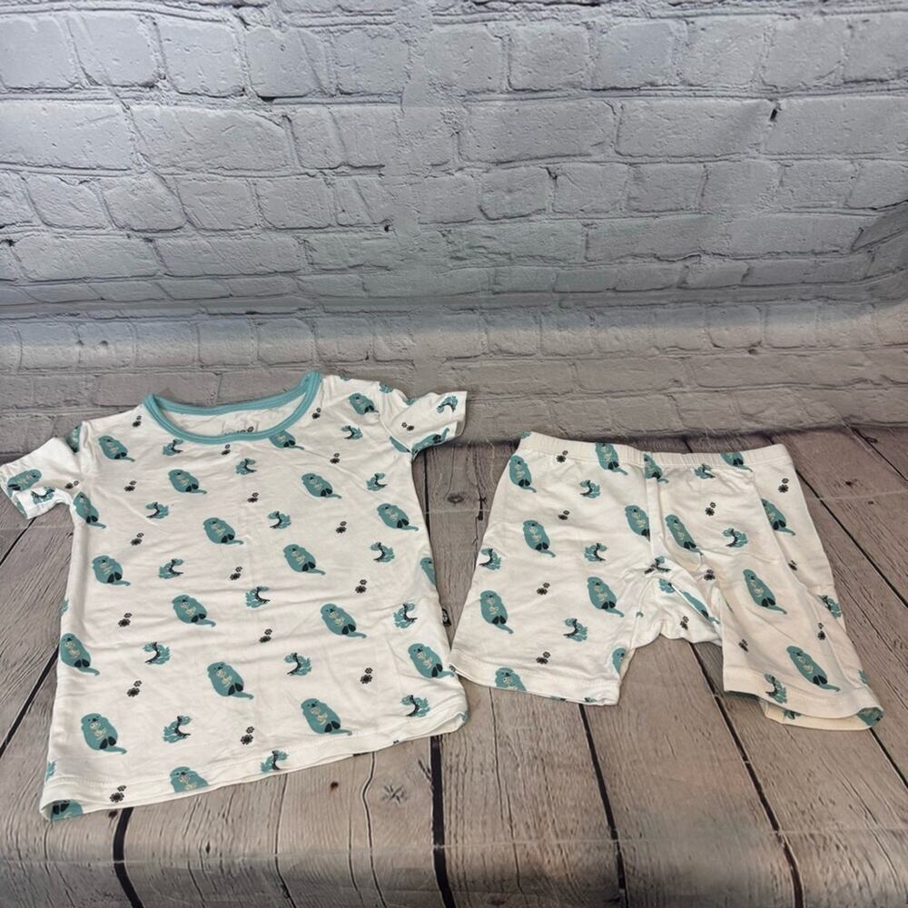 Kyte Baby Cuddle Pattern Otters Bamboo Short Set
